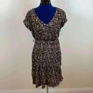 EDDIE Bauer V-Neck Knit Dress. Size M.